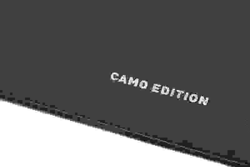 nlu082_rage_large_camo_welded_bag_camo_edition_logo_detailjpg